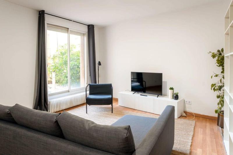 The Collection Barcelona - Plaza Catalunya comfortable 3BD for Families - image 1