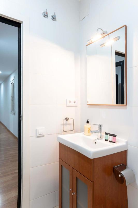 The Collection Barcelona - Plaza Catalunya comfortable 3BD for Families - image 4