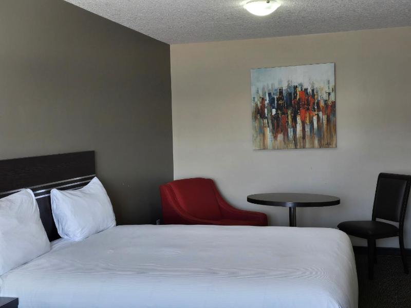 Royal Lodge - image 37