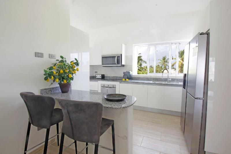 Spacious 3-bedroom PH for 9 people - image 27
