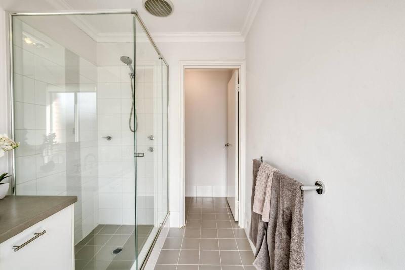 Rivervale Retreat - Spacious Family Living - image 9