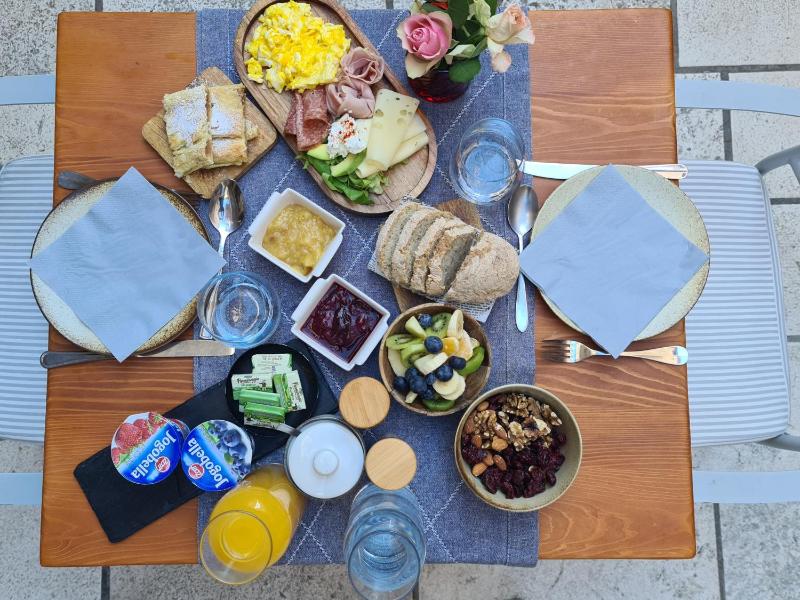 Deluxe Double Room with Balcony image 1