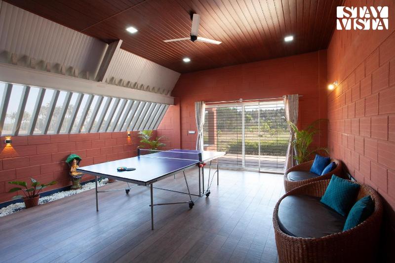 Golden Triangle by VEO StayVista - 5BHK Pet-Friendly Villa with Shared Pool - image 9