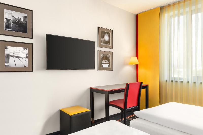 Accessible Room image 3