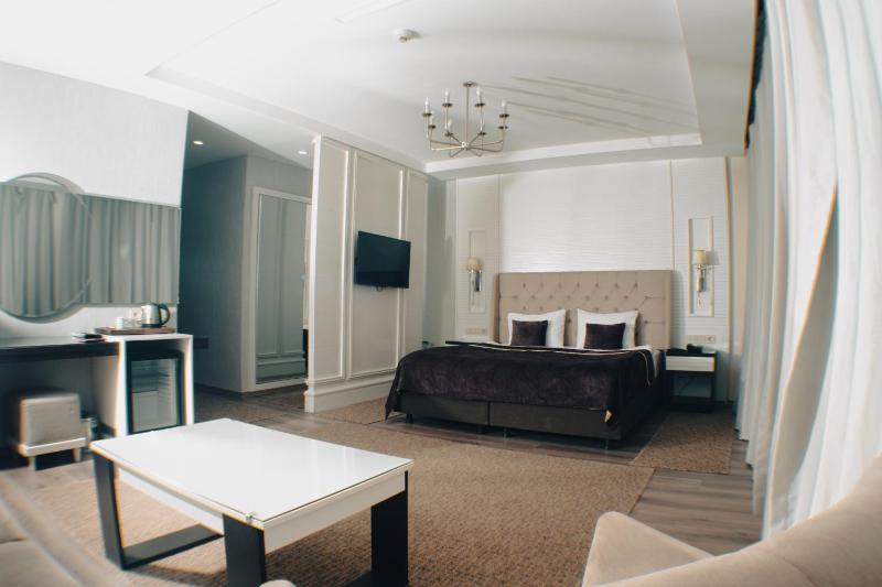 Suite image 3