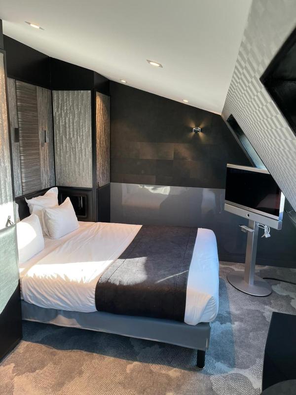 Superior Double Room image 4