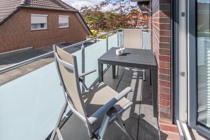 Traum-Wohnung-4-mit-Balkon - image 16