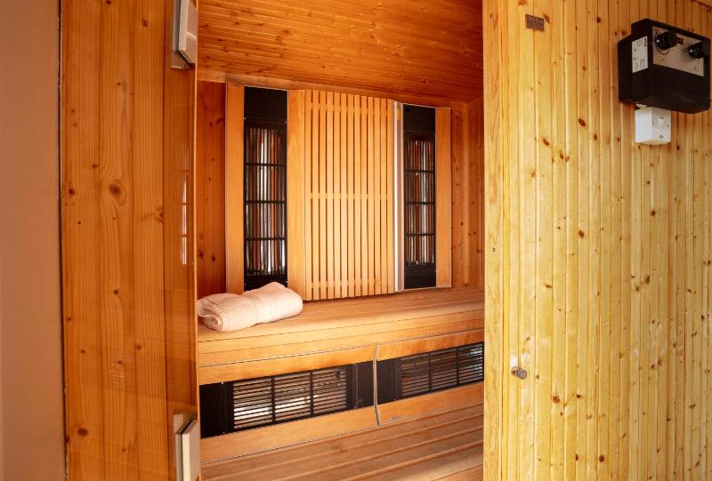 Deluxe Villa image 3