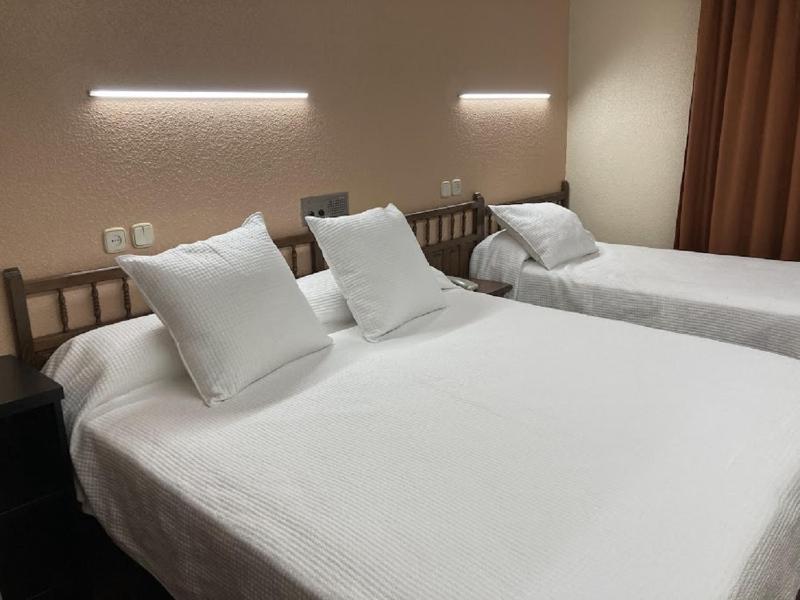 Triple Room image 1