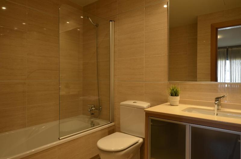 Apartment with Sea View image 3