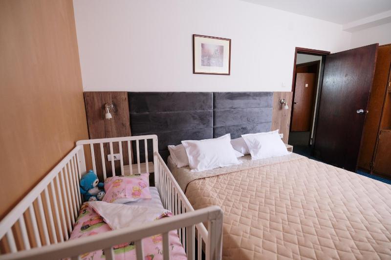 Family Room image 4