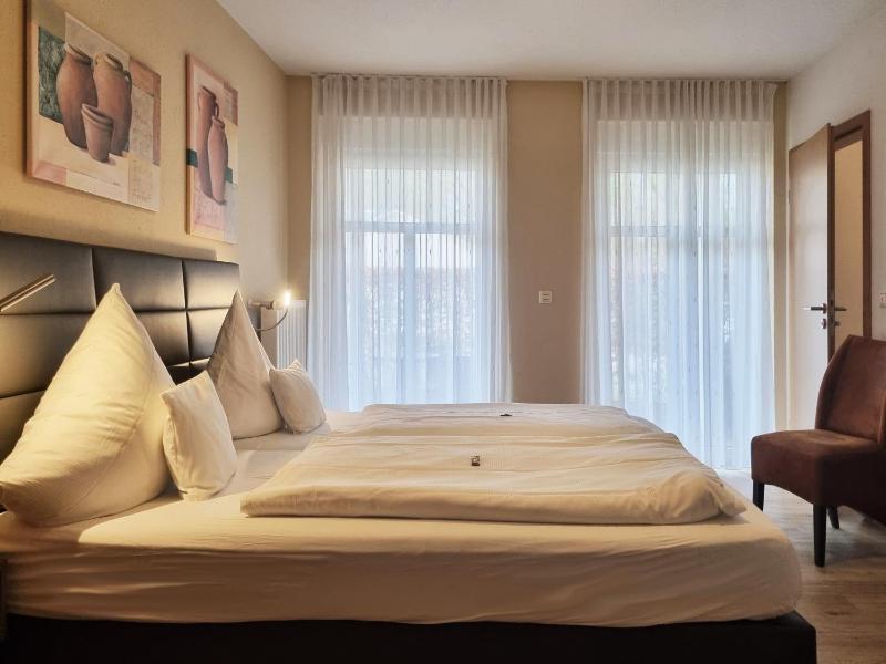 Double Room with Balcony or Terrace image 2