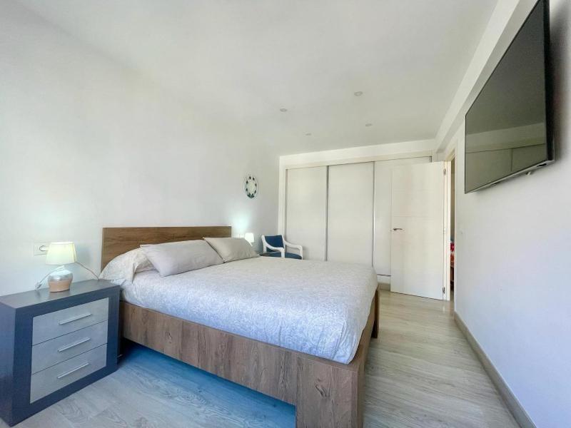 Beautiful Center Apartment - image 6