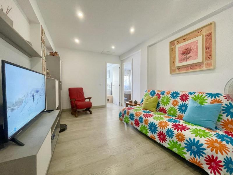 Beautiful Center Apartment - image 3