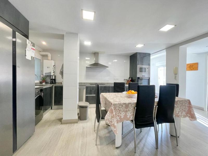 Beautiful Center Apartment - image 10