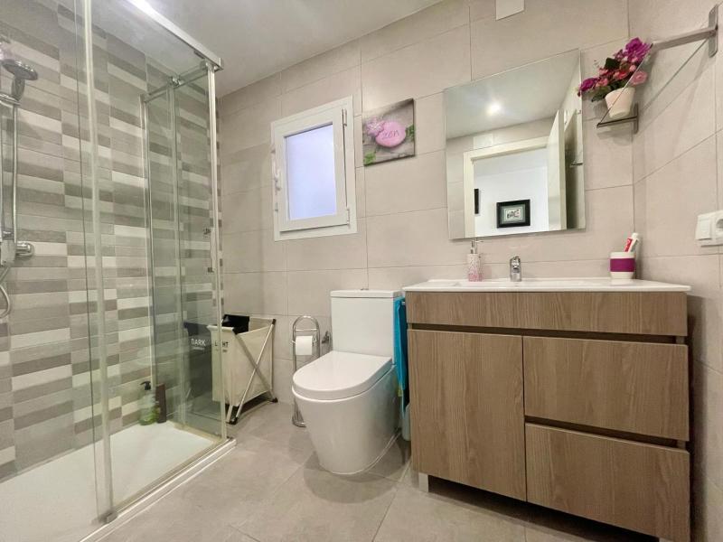 Beautiful Center Apartment - image 13