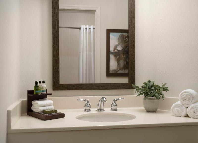 Two-Bedroom Villa image 3