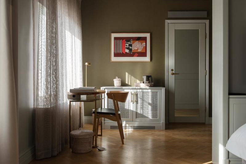 Atelier Room with Balcony (spa included)  image 2
