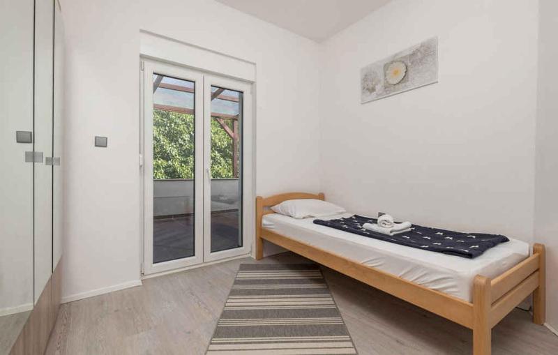 Holiday home in Poljane 47618 - image 11