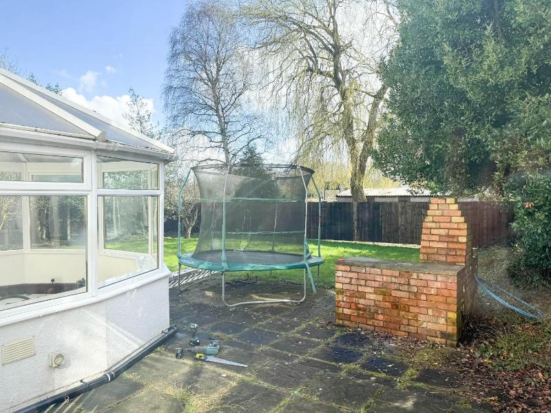 Large 8 Bedroom House in Edgbaston - image 26