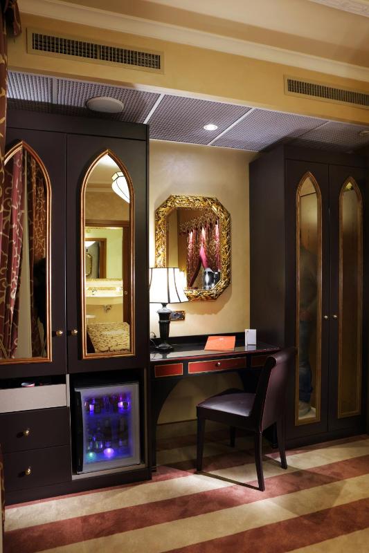 Superior Double Room image 2