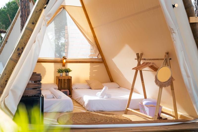Buka XL Tent image 3