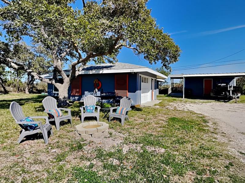 Captains Cove Images