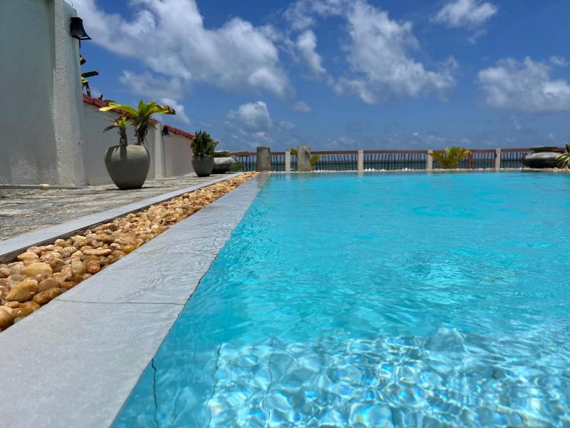 Blue Peacock Beach House - image 16