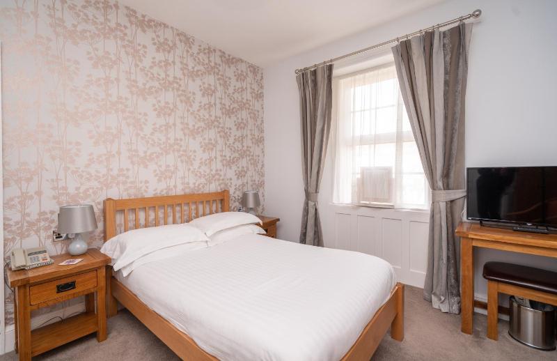 Superior Double Room image 2