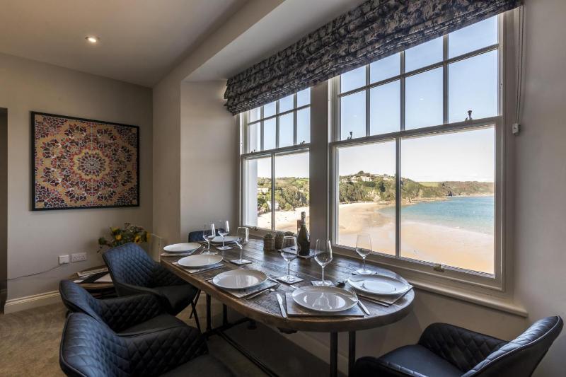 Lady Tenby - 2 Bedroom Apartment - Tenby (Windsor House) - image 25