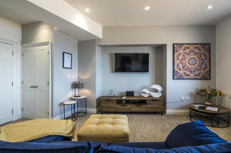 Lady Tenby - 2 Bedroom Apartment - Tenby (Windsor House) - image 35