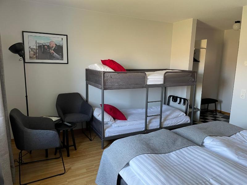 Quadruple Room image 4