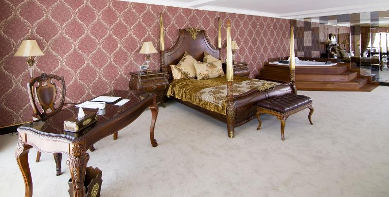 King Room image 2