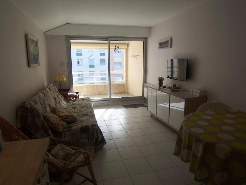 Appartement central avec garage à 2 min de la plage balcon wifi proche commerces - FR-1-197-188 - image 5