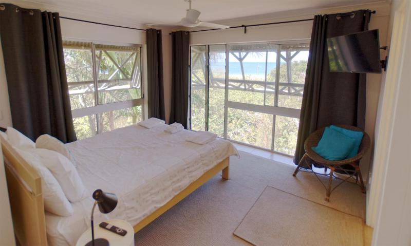 Raintrees Moffat Beach - image 30