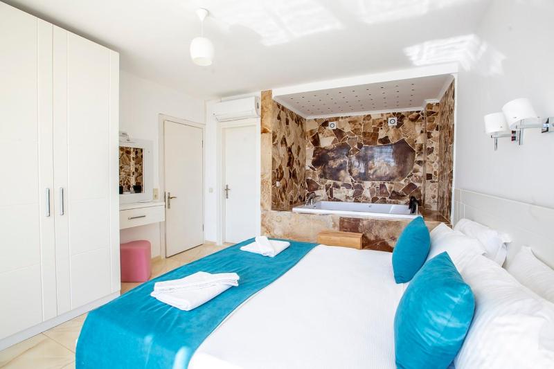 Villa Royal 2 - image 22