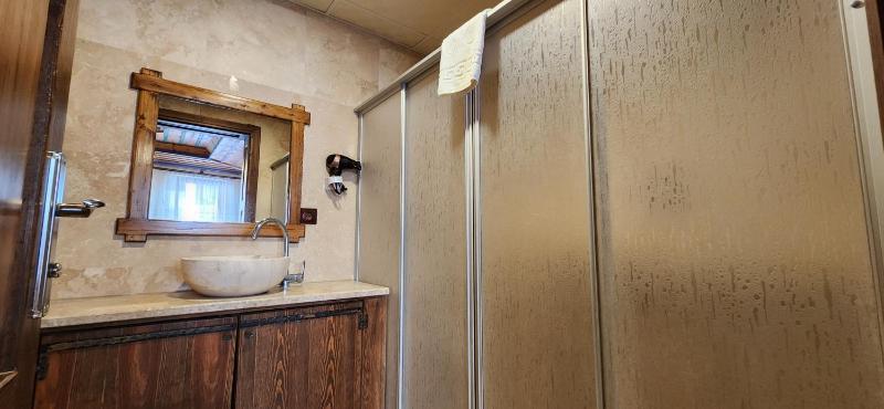 Deluxe Double Room image 2