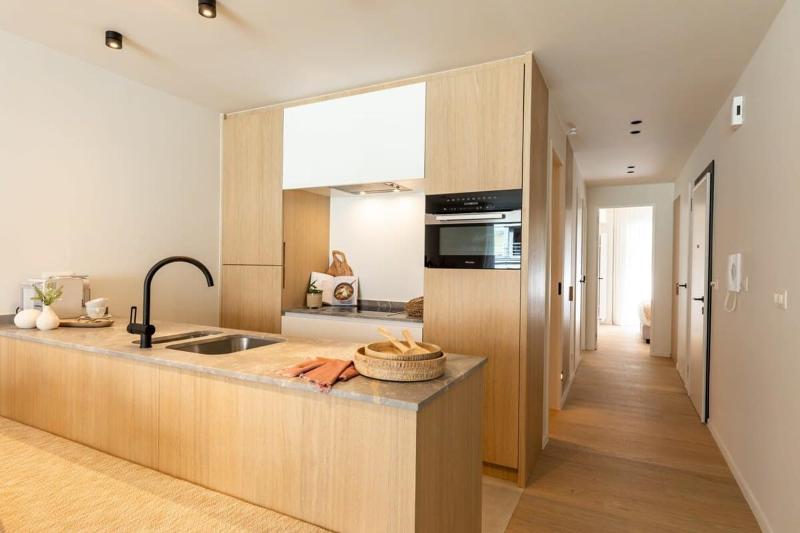 Stunning fully renovated apartment in the shopping street of Knokke with 1 parking Images