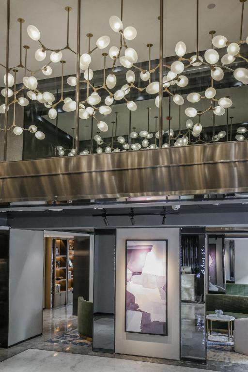 Joy Hotel - image 5