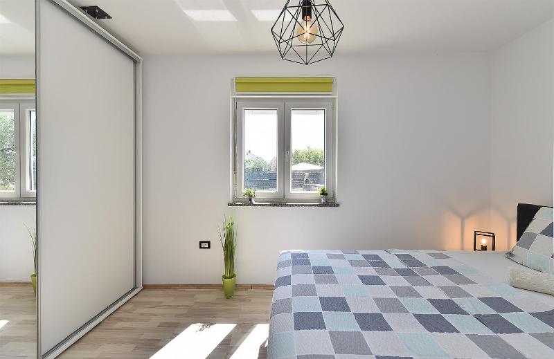 House Marijana 2115 - image 33