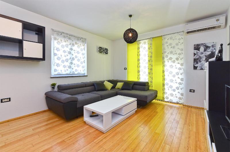 House Marijana 2115 - image 38