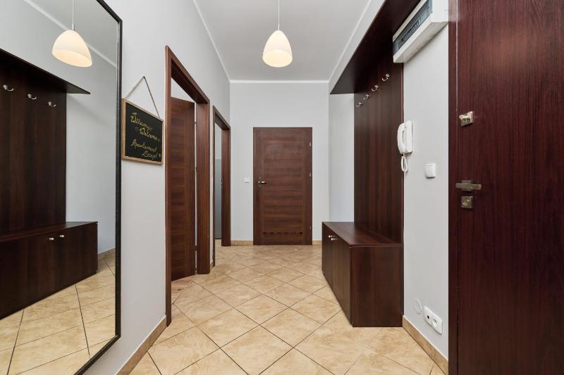 Apartament SZEPT Galeria Dominikańska by Noclegi Renters - image 8