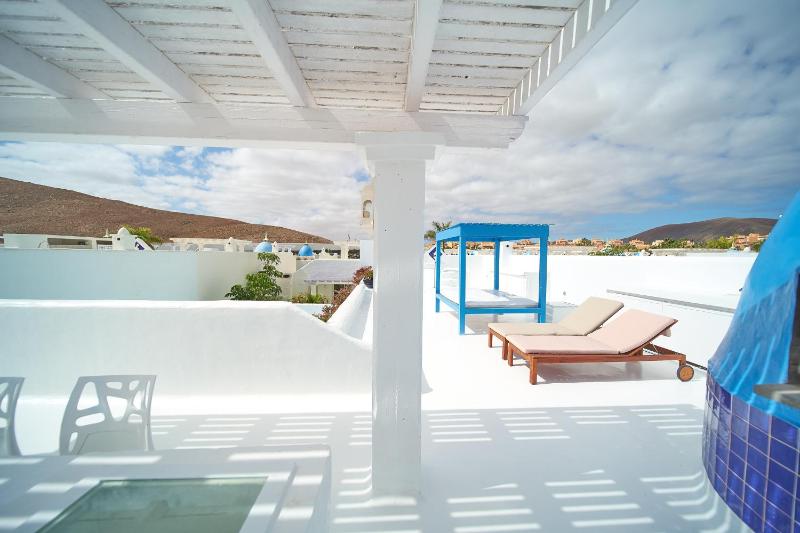 Villa with Private Pool image 4