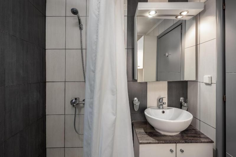 Apartment - Split Level (4 Adults) image 3