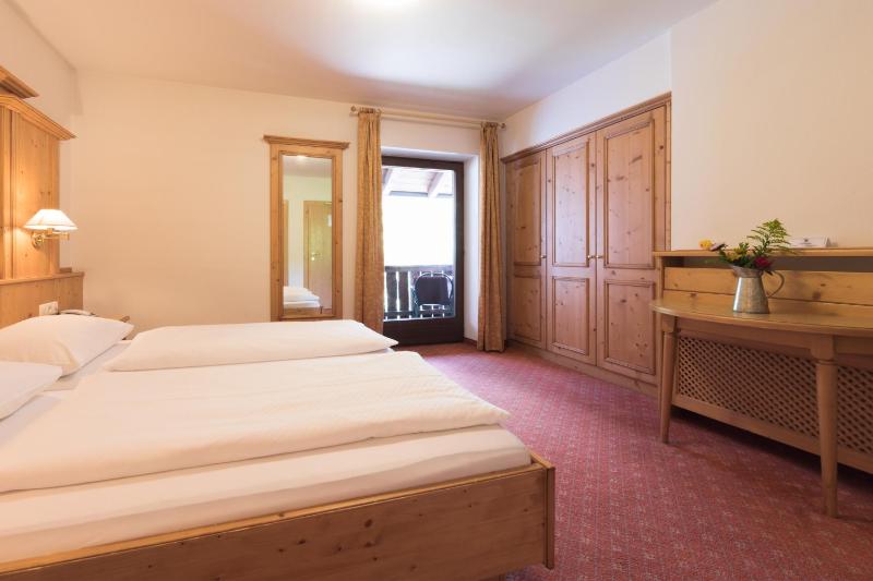 Double Room with Balcony image 1