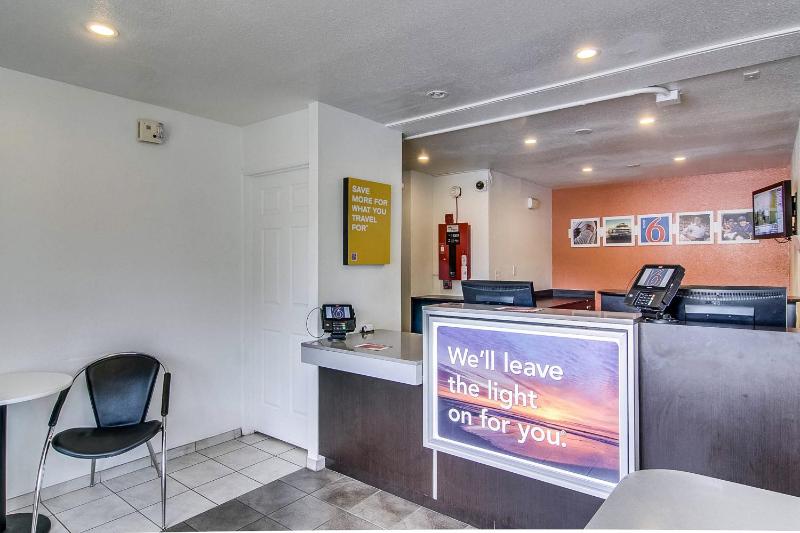 Motel 6 Jacksonville FL - Orange Park - image 44