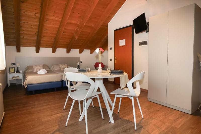 Loft - Attic image 4