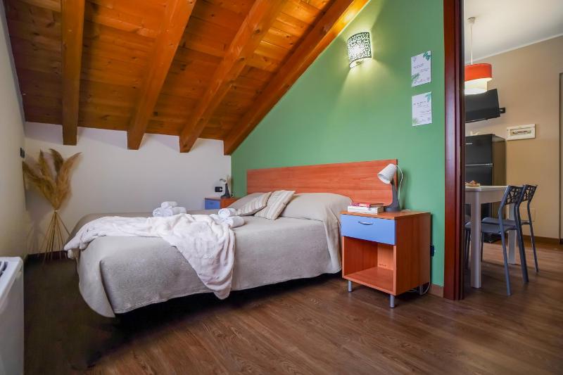 Two-Bedroom Apartment with Terrace image 2