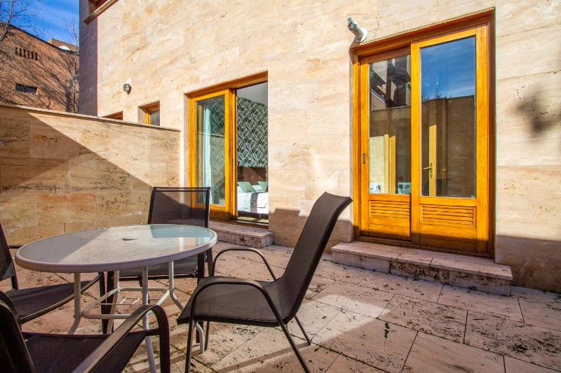 Apartment with Terrace image 3