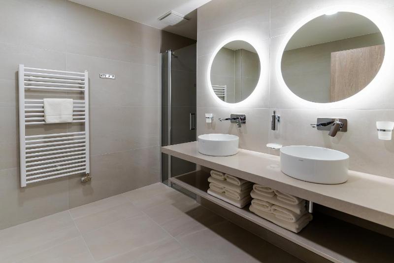 Spa & Wellness Hotel Fitak**** - image 11